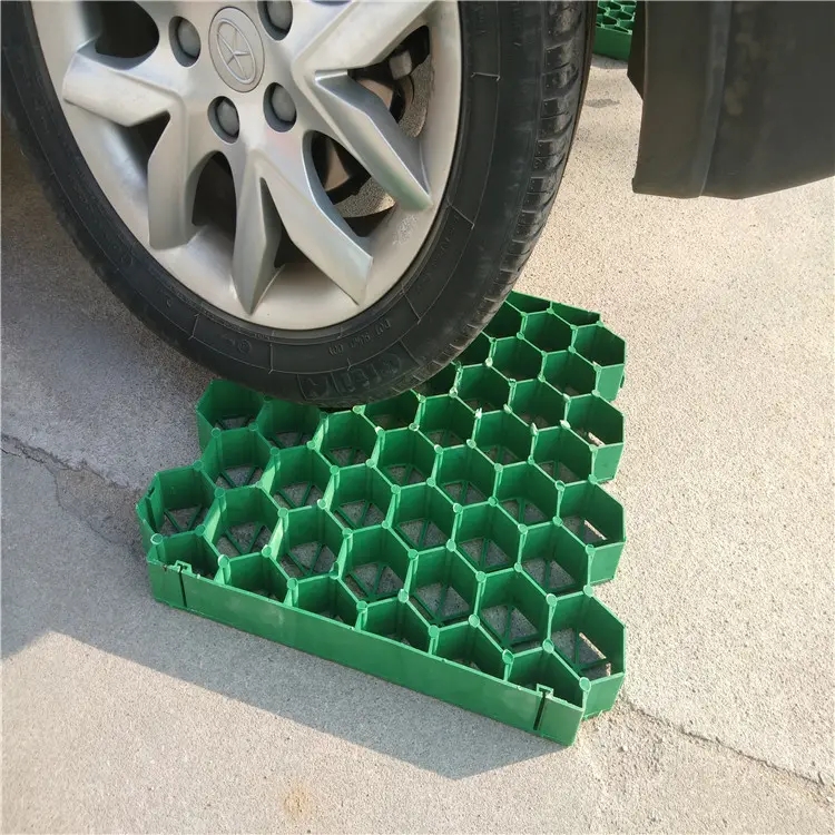 停車場植草格